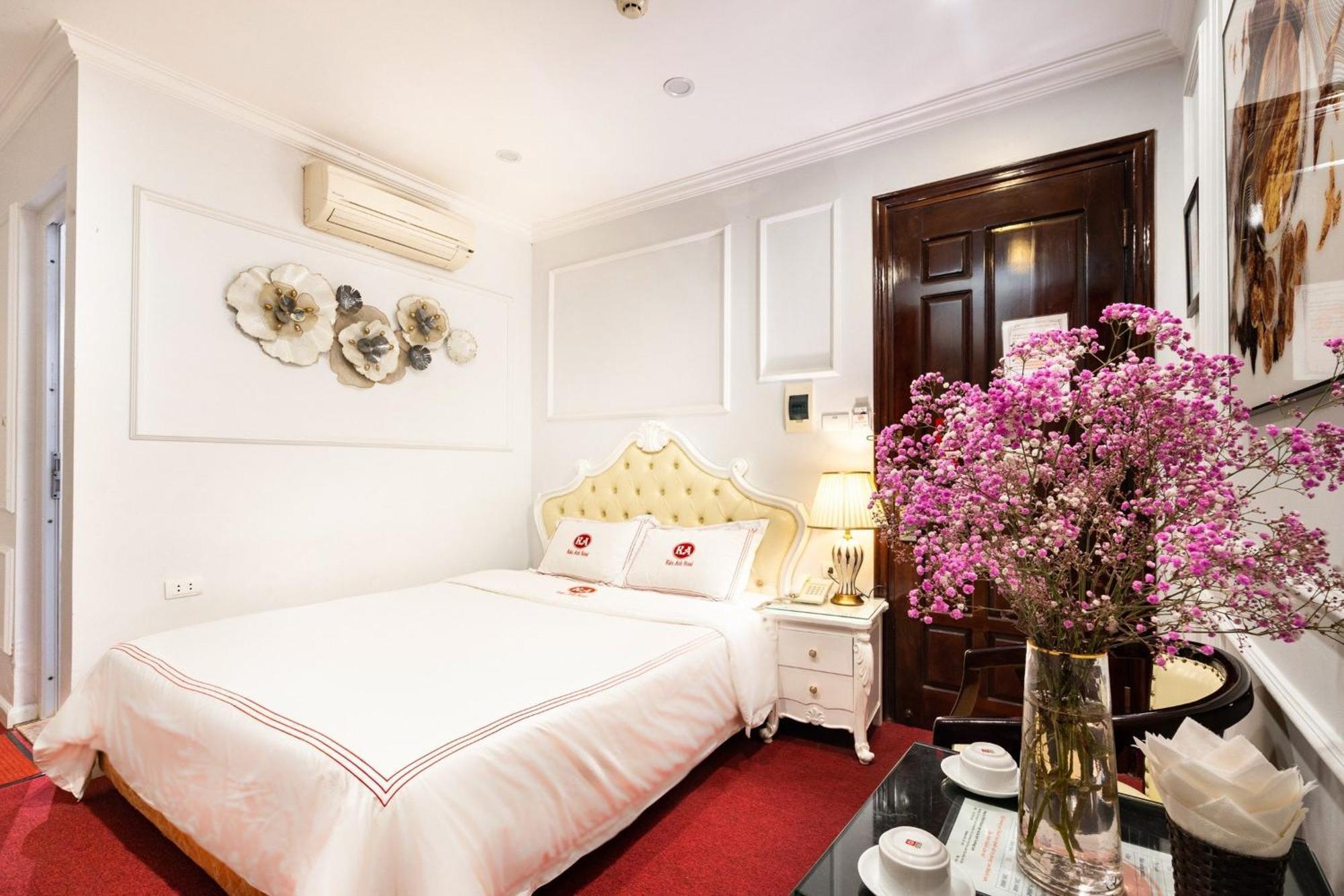 Kieu Anh Hotel - 81 Trung Kinh - By Bay Luxury Hanoi Eksteriør bilde